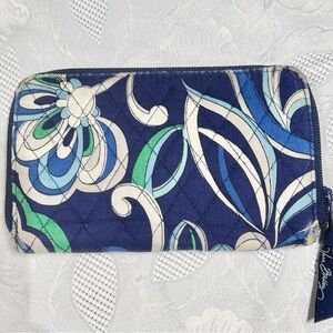 Vera Bradley women's quilted zip wristlet wallet mediterranean blue
